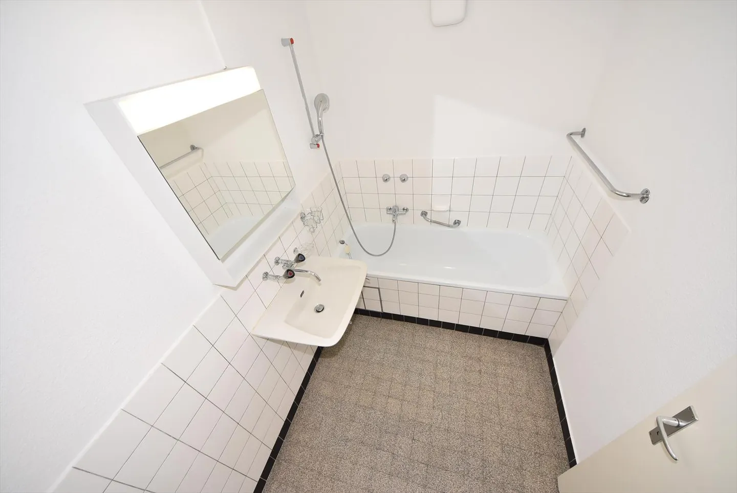 Wohnung mieten - Foto 3 von 5