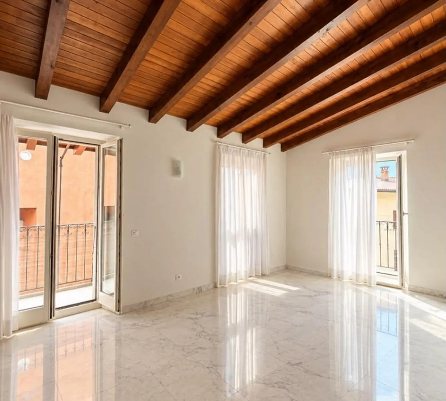 Graziosa Casa Monofamiliare - Foto 2 di 7