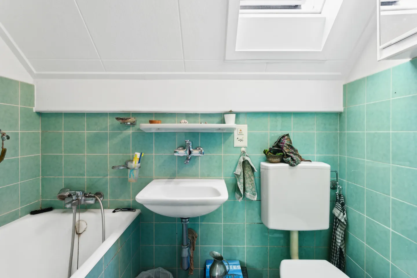 Haus mit zwei Wohnungen zu renovieren! - Foto 12 von 16