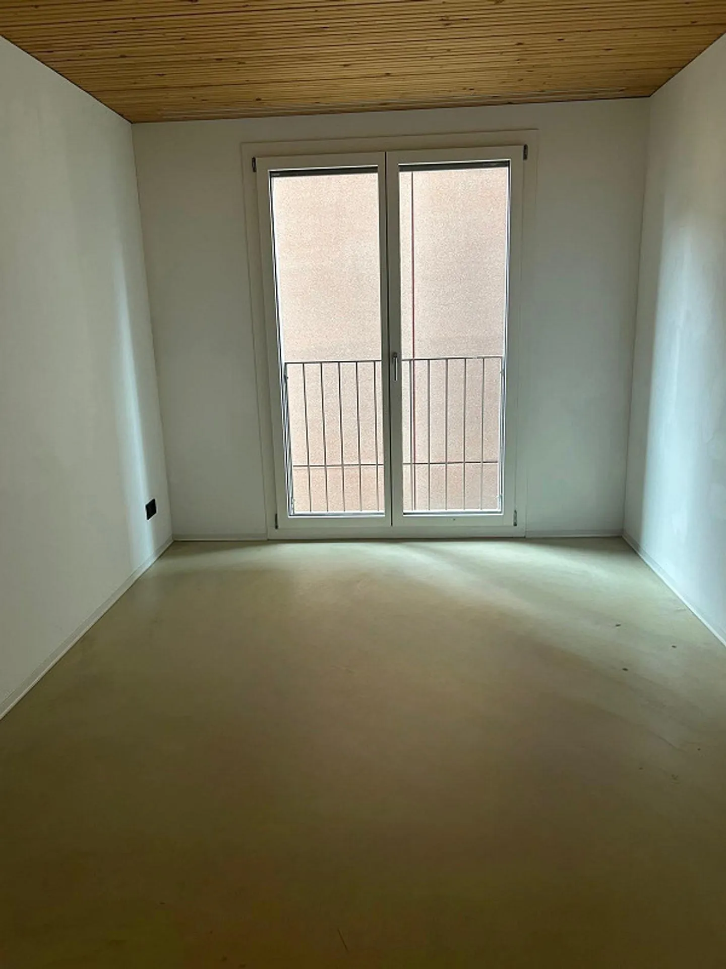 Modern, lake-close 3.5-room apartment - Photo 5 of 7