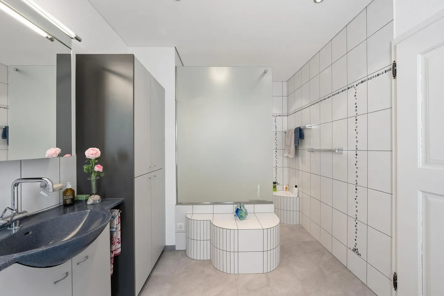 Casa unifamiliare con studio - Foto 7 di 12