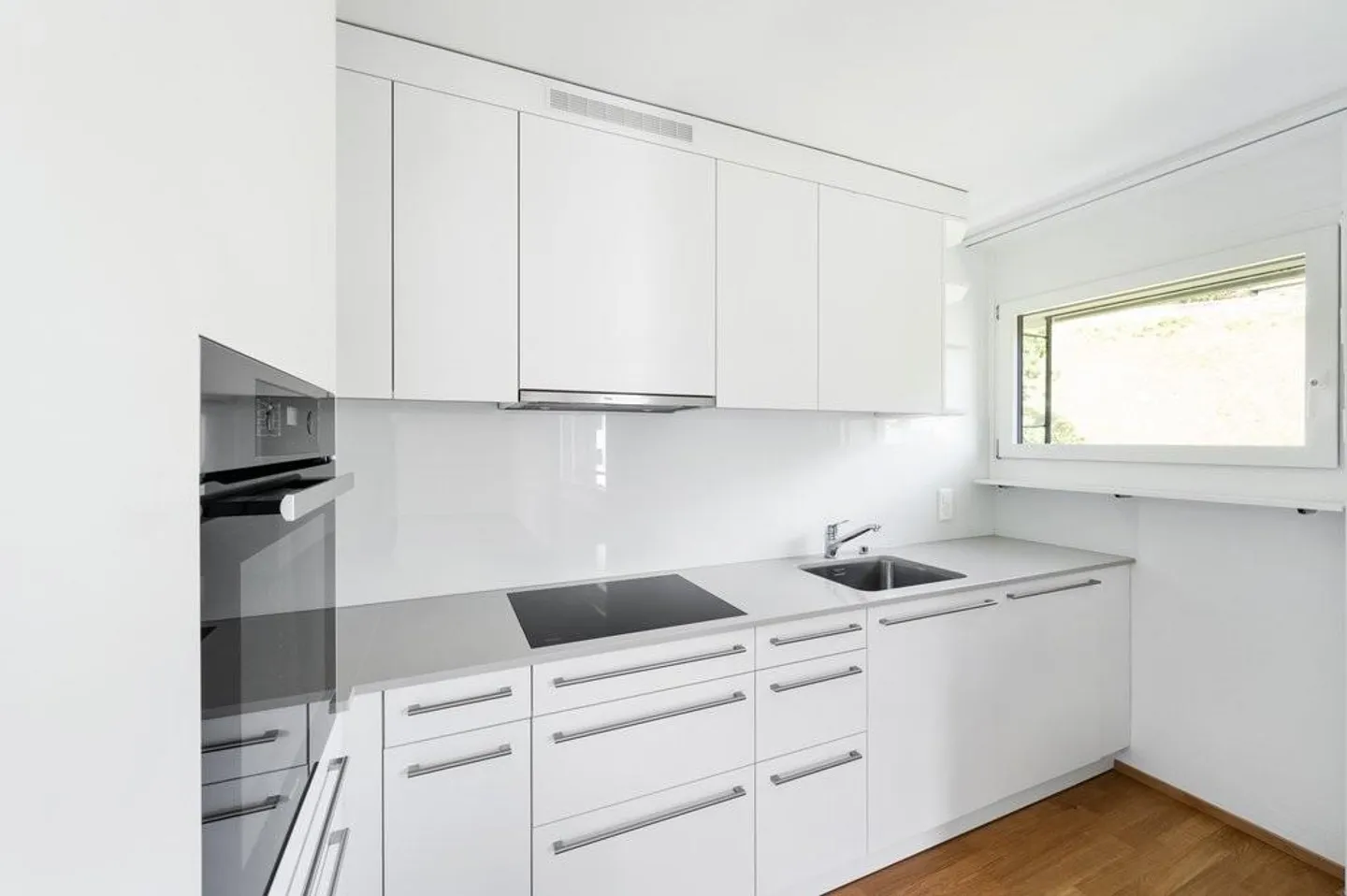 Charming Apartment in Green Area - Photo 2 of 12
