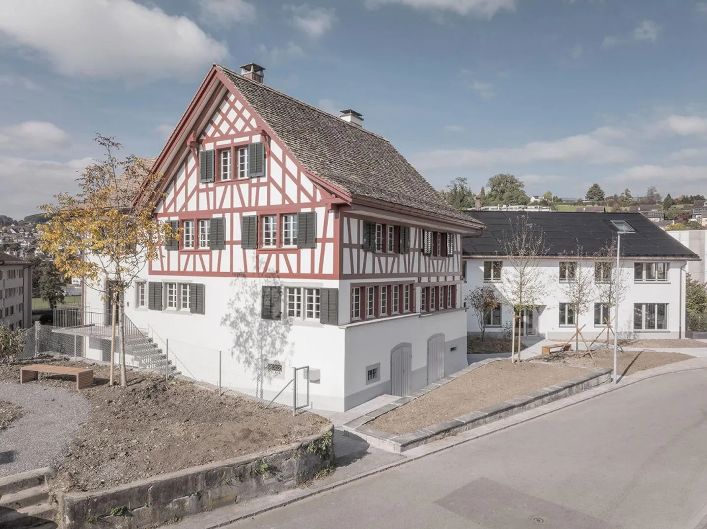 First occupancy: Completely renovated 5-room apartments in a historic winegrower's house - Photo 1 of 13