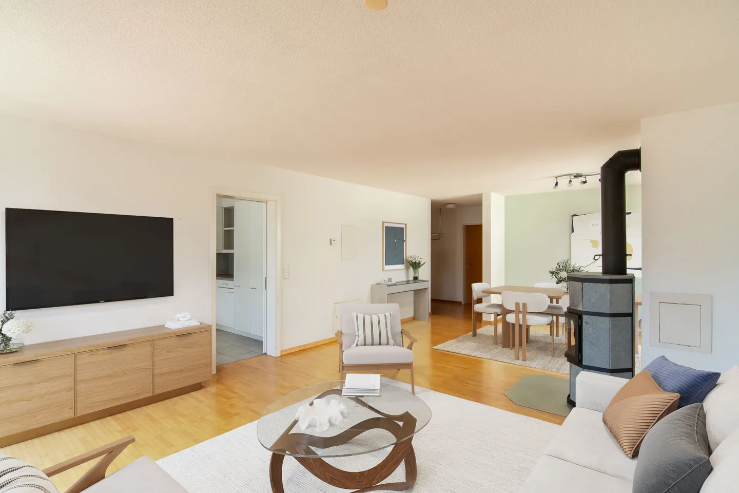 Appartement lumineux et accessible de 3,5 pièces avec balcon sud et place de parking souterrain privée ! - Photo 3 sur 22