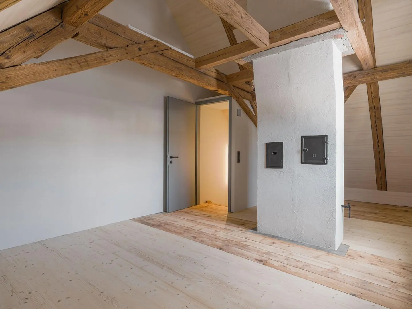 First occupancy: Completely renovated 5-room apartments in a historic winegrower's house - Photo 11 of 13