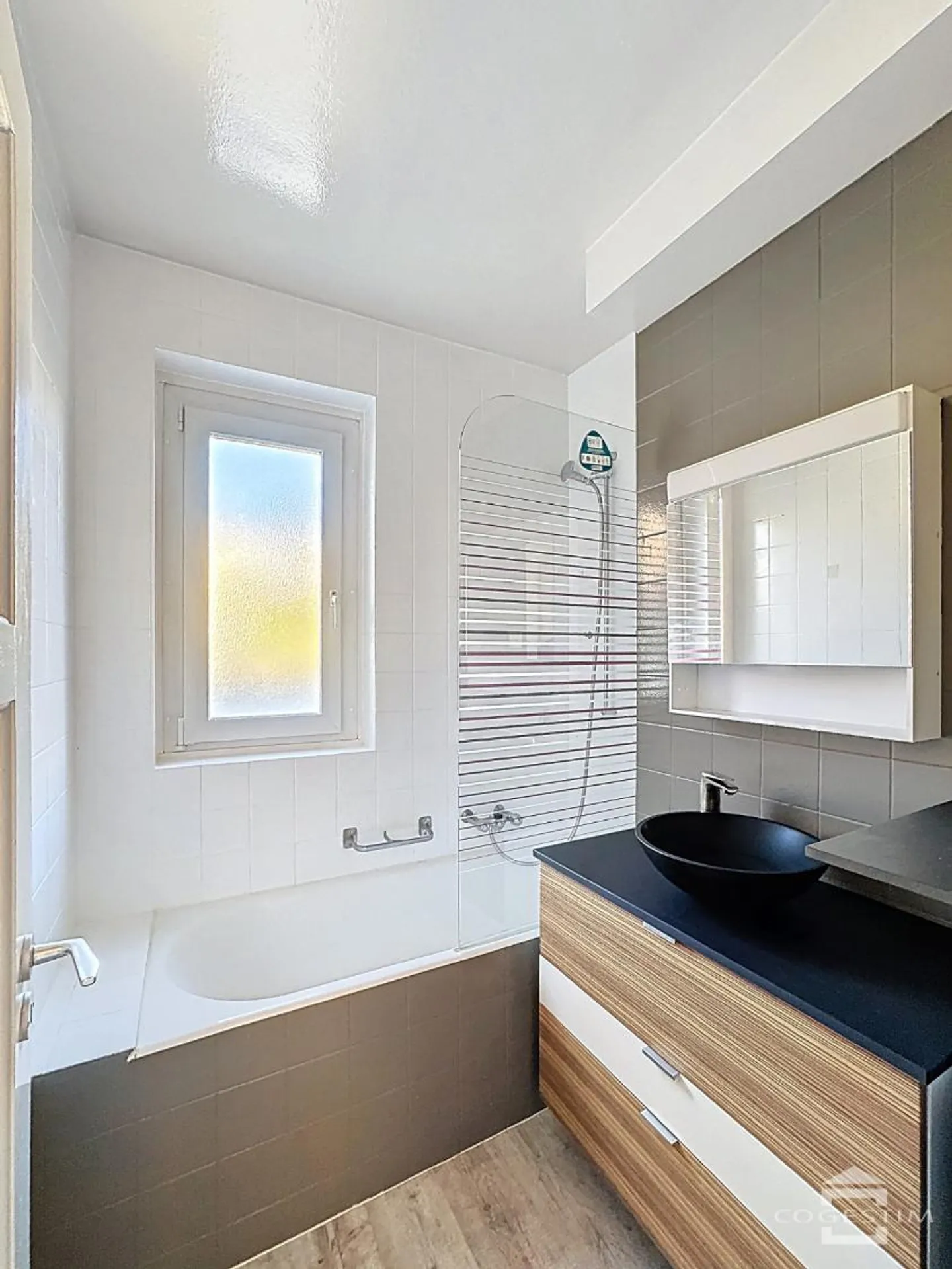 4-room apartment - Photo 4 of 5