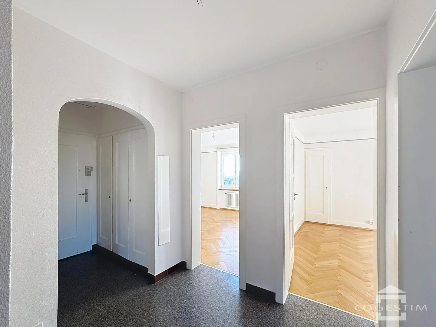 4-room apartment - Photo 5 of 5