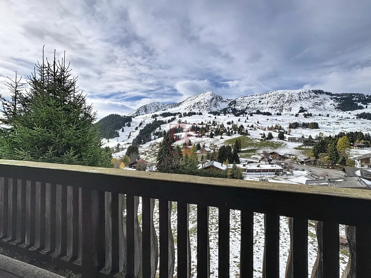 Authentic haven of peace in the heart of the Vaud Alps - Photo 2 of 13