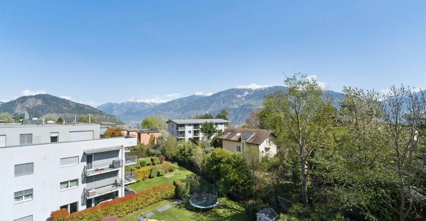 Appartement lumineux avec vue alpine - Photo 1 sur 11