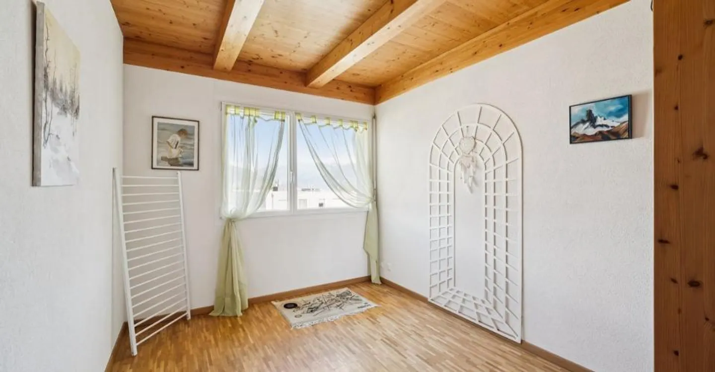 Appartement lumineux avec vue alpine - Photo 4 sur 11