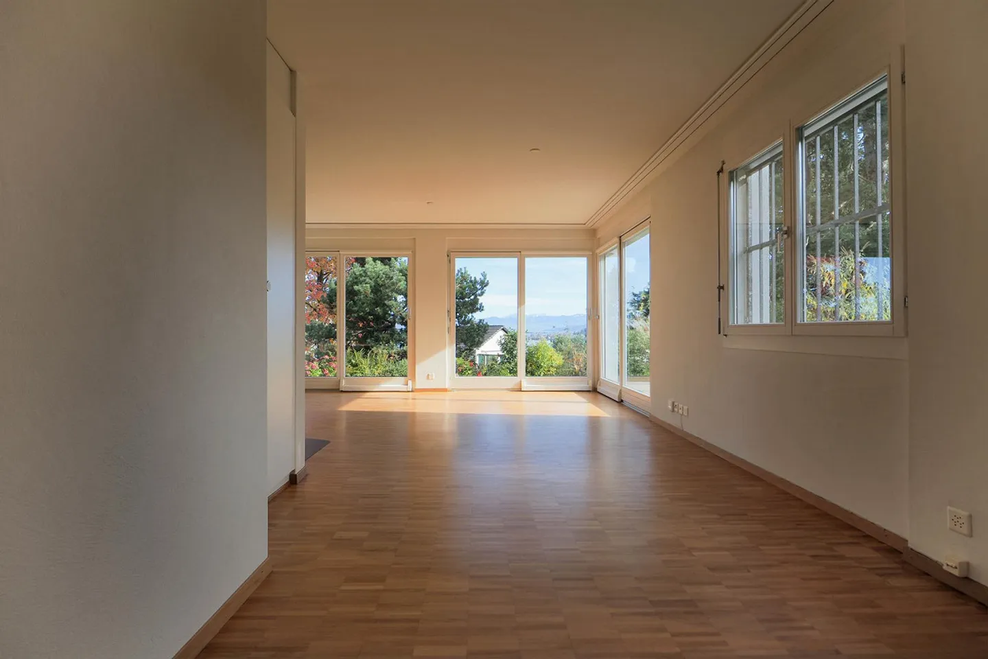 Petit bijou avec beaucoup de charme et vue sur le lac - Photo 9 sur 13