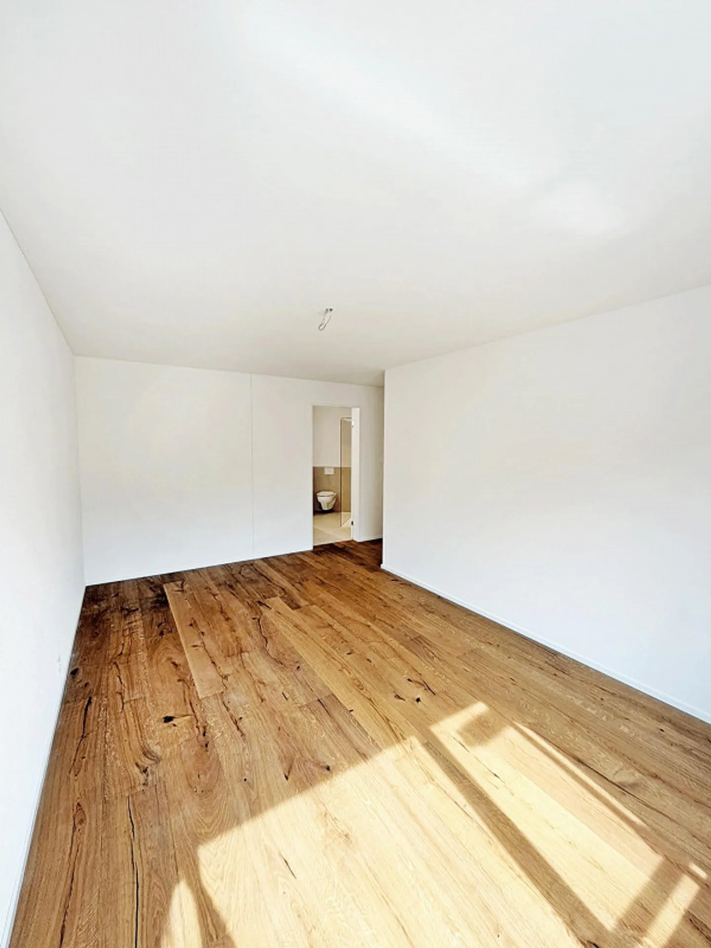 NUOVO - moderno - luminoso e accogliente ... Benvenuto a casa - Foto 3 di 14