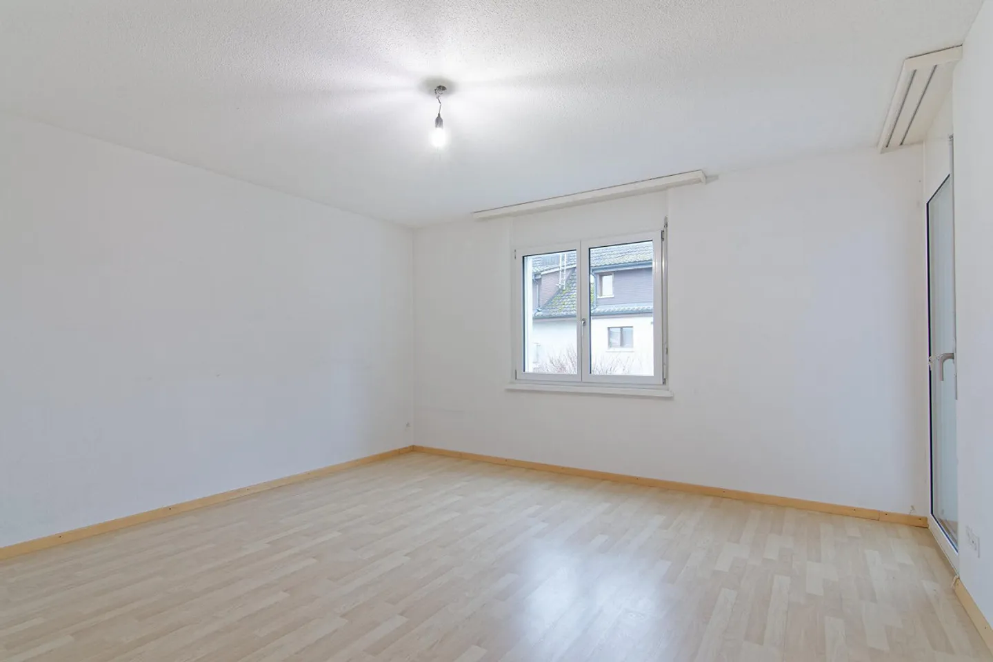 Condominio di 4,5 stanze - Foto 4 di 7