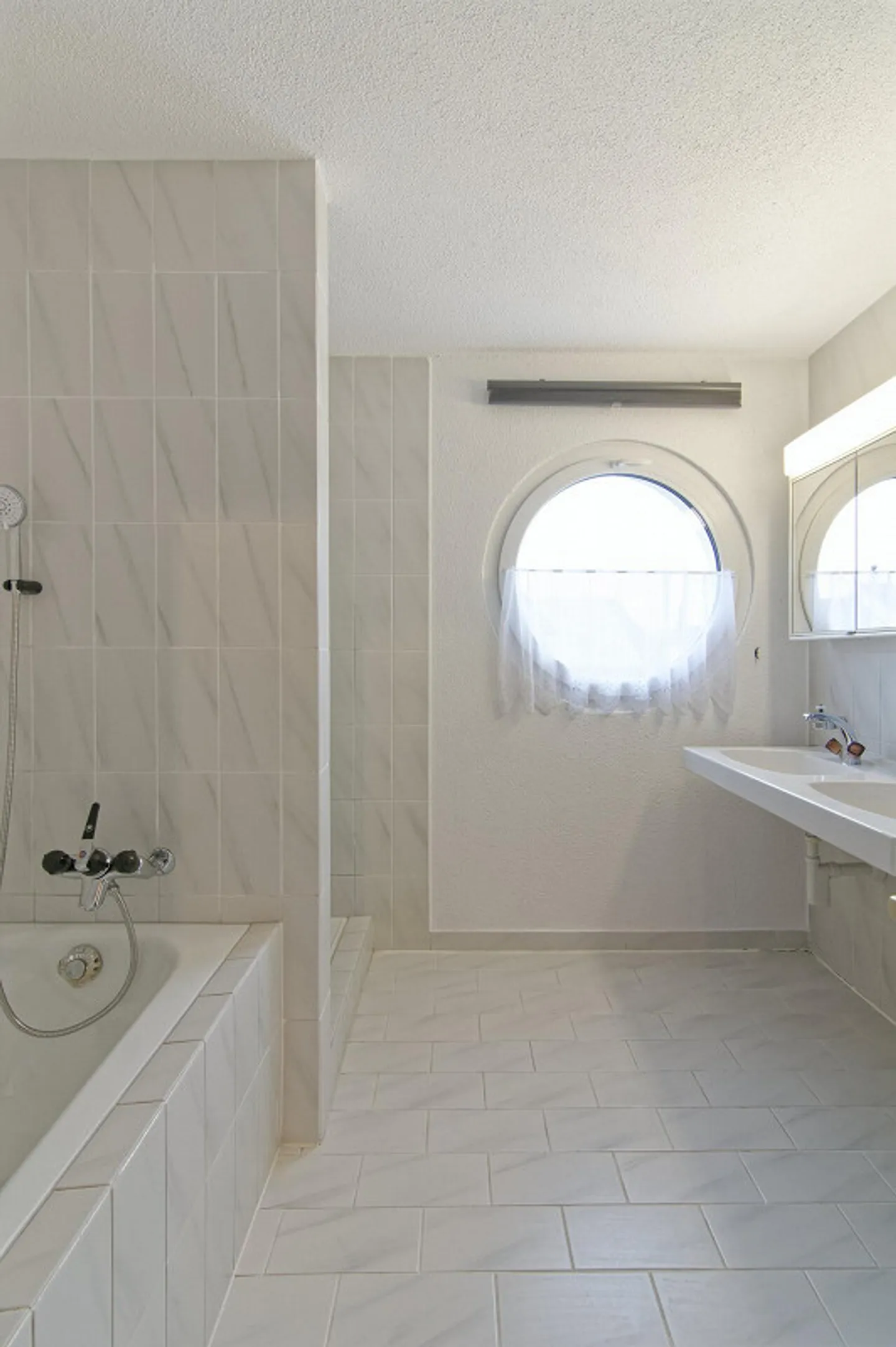 Condominio di 4,5 stanze - Foto 7 di 7