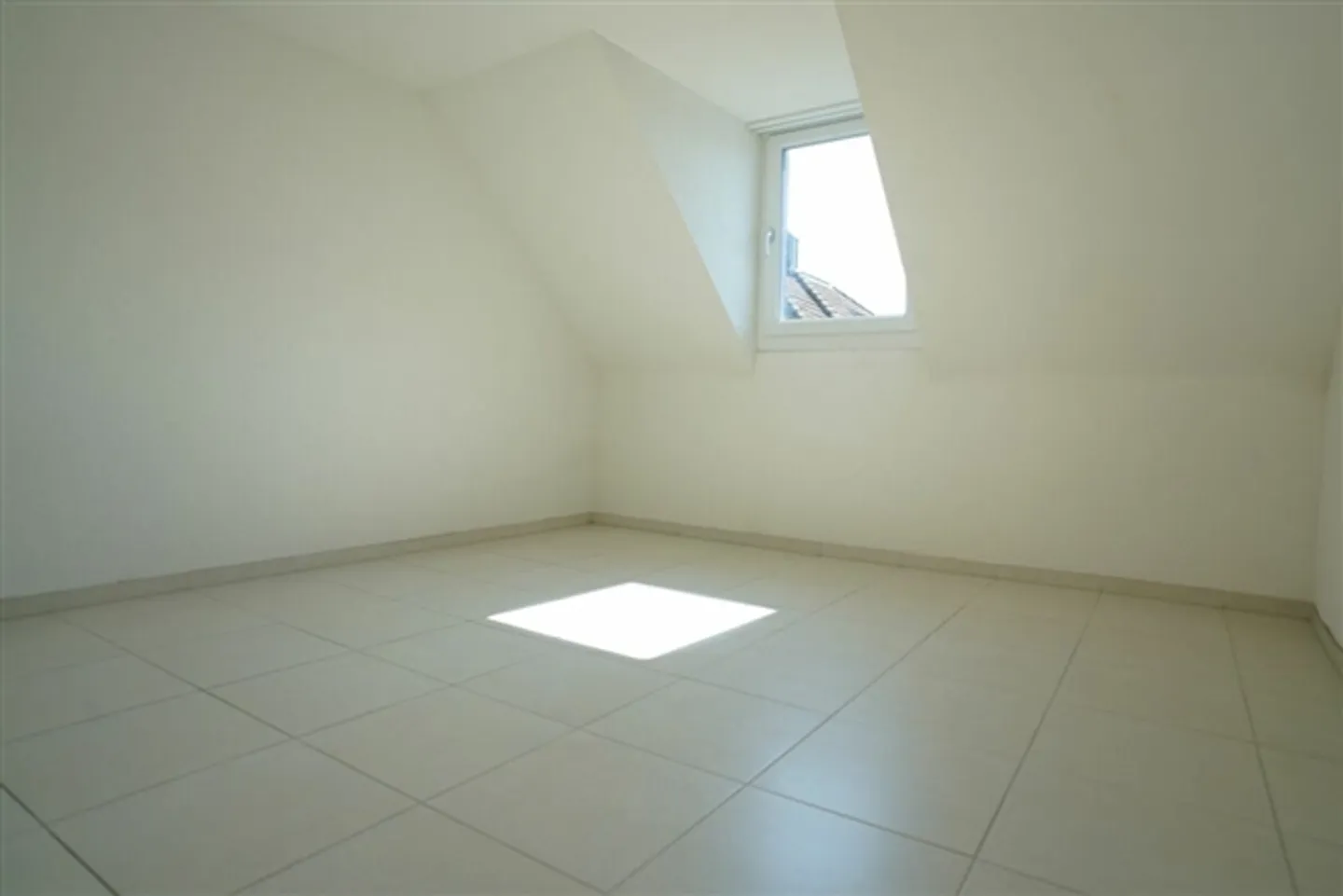 «Wunderschöne 3.5-Zimmerwohnung plus Galerie» - Foto 4 von 5