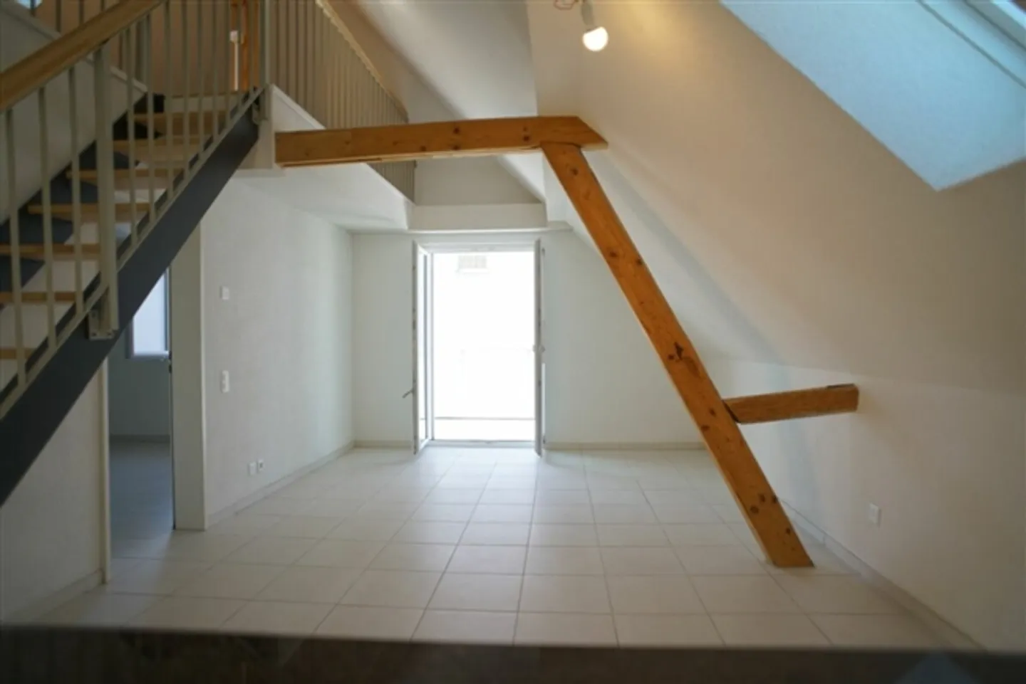 «Wunderschöne 3.5-Zimmerwohnung plus Galerie» - Foto 2 von 5