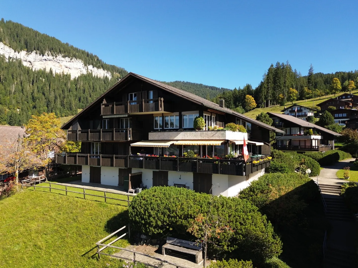 Appartement spacieux de 3 pièces avec vue imprenable - Photo 2 sur 16