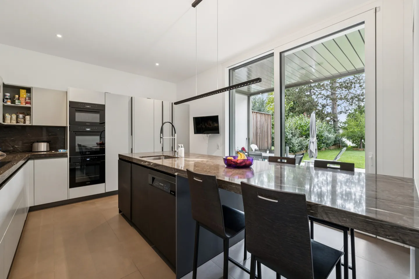 Villa contemporaine au coeur de Vésenaz - Photo 2 sur 10