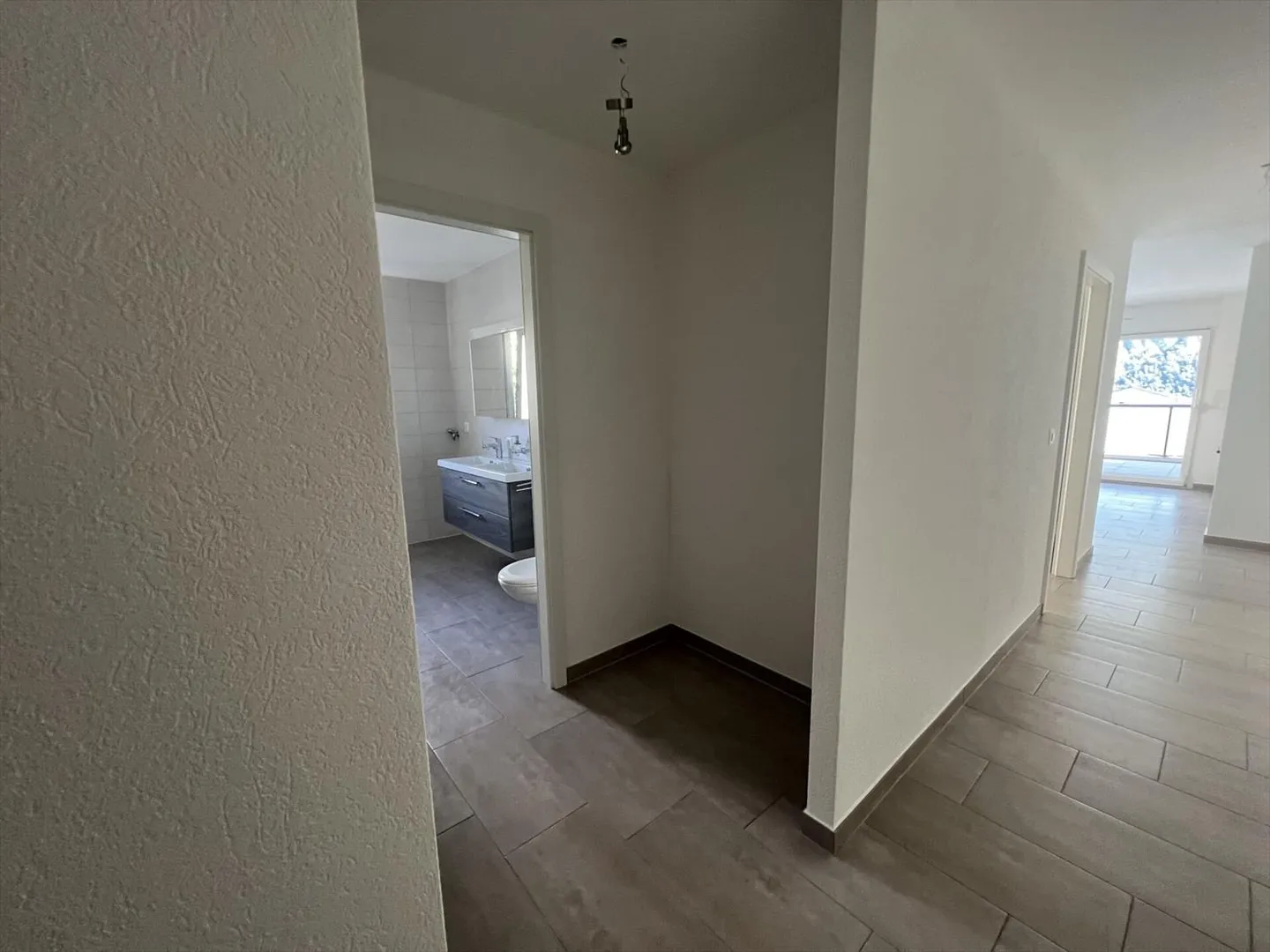 Building "Les 5 Pierres" - 2.5 rooms - Photo 8 of 11