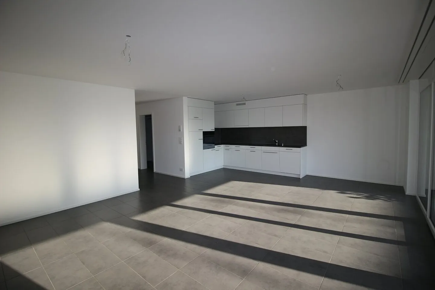 MAGNIFIQUE 2,5 pièces avec belle terrasse - Photo 7 sur 9