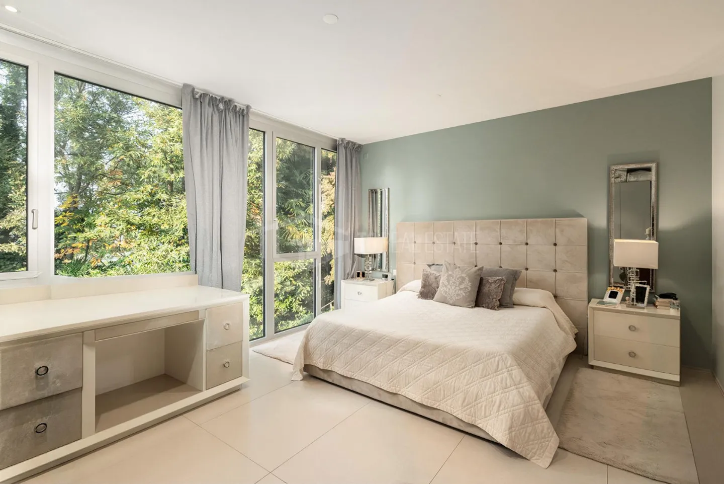 Beautiful Triplex with Pleasant Privacy - Photo 2 of 13