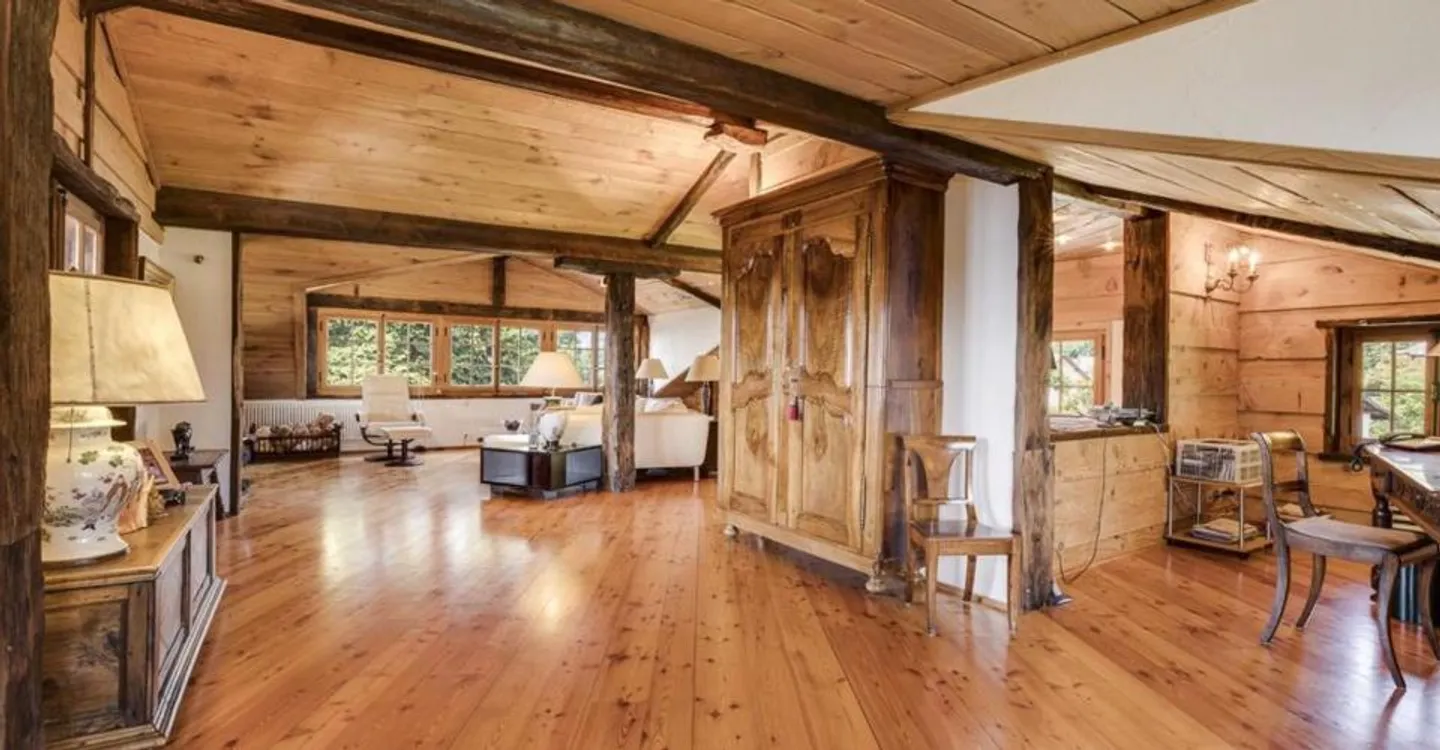 2 properties including a luxury chalet with panoramic views - Photo 6 of 11
