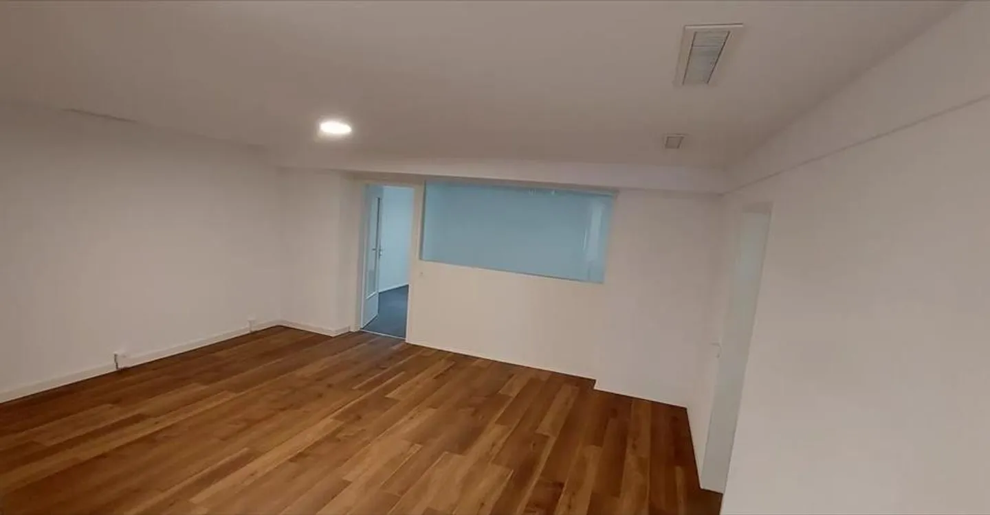 Spazio ufficio in affitto - Foto 7 di 10