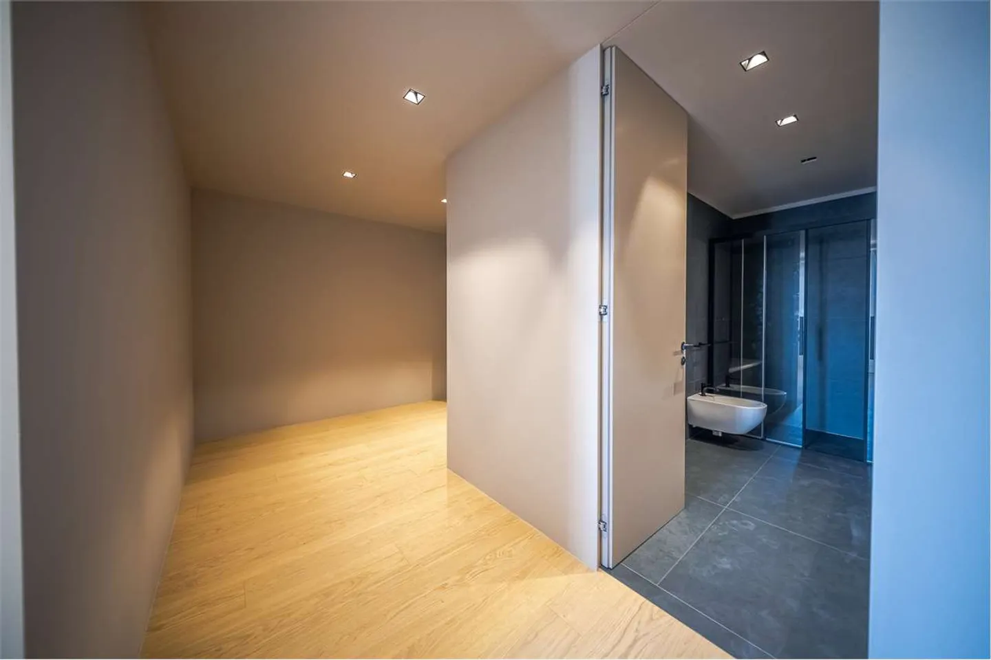 Neues Penthouse mit Seeblick in Lugano - Foto 5 von 12