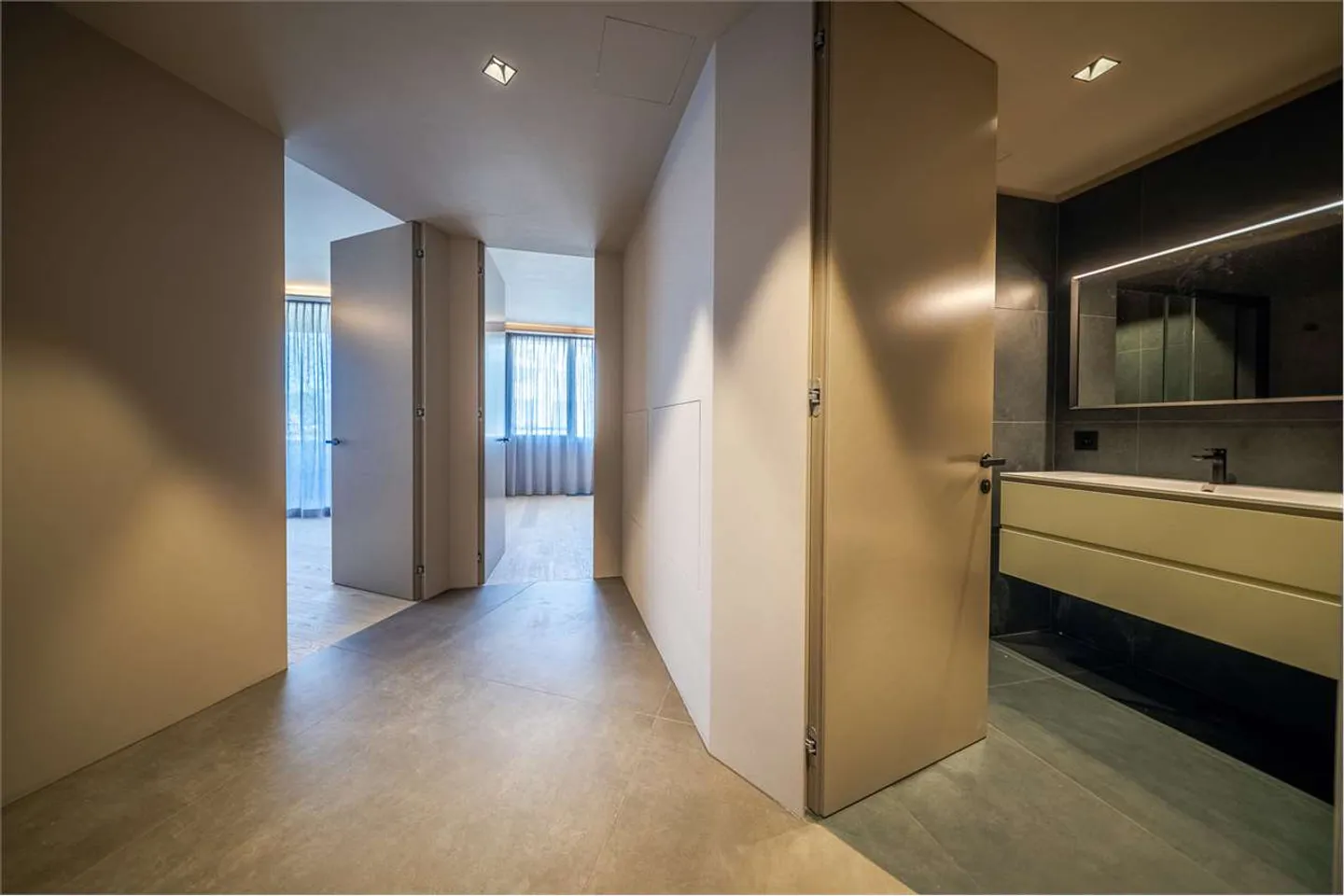 Neues Penthouse mit Seeblick in Lugano - Foto 7 von 12