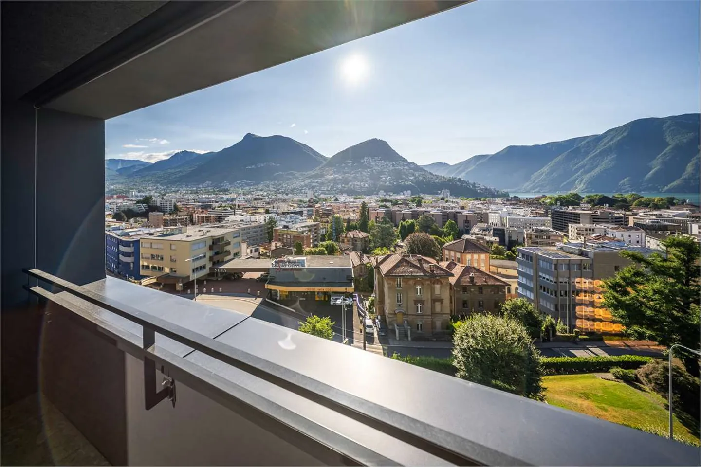 Neues Penthouse mit Seeblick in Lugano - Foto 11 von 12