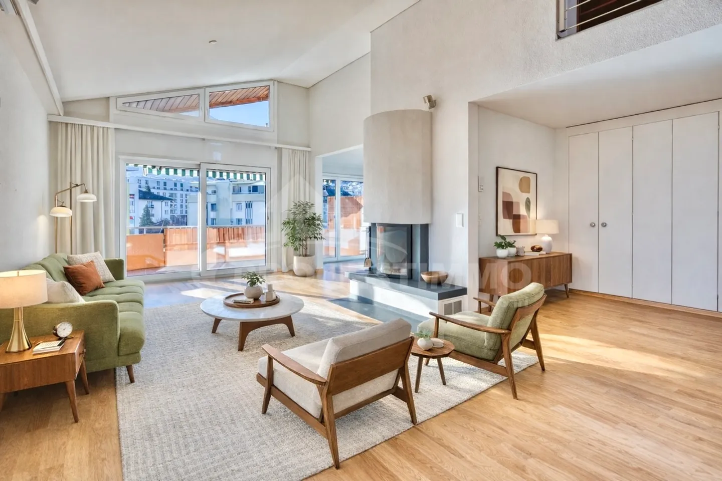 DUPLEX LUMINEUX AUX VOLUMES GÉNÉREUX - Photo 1 sur 11