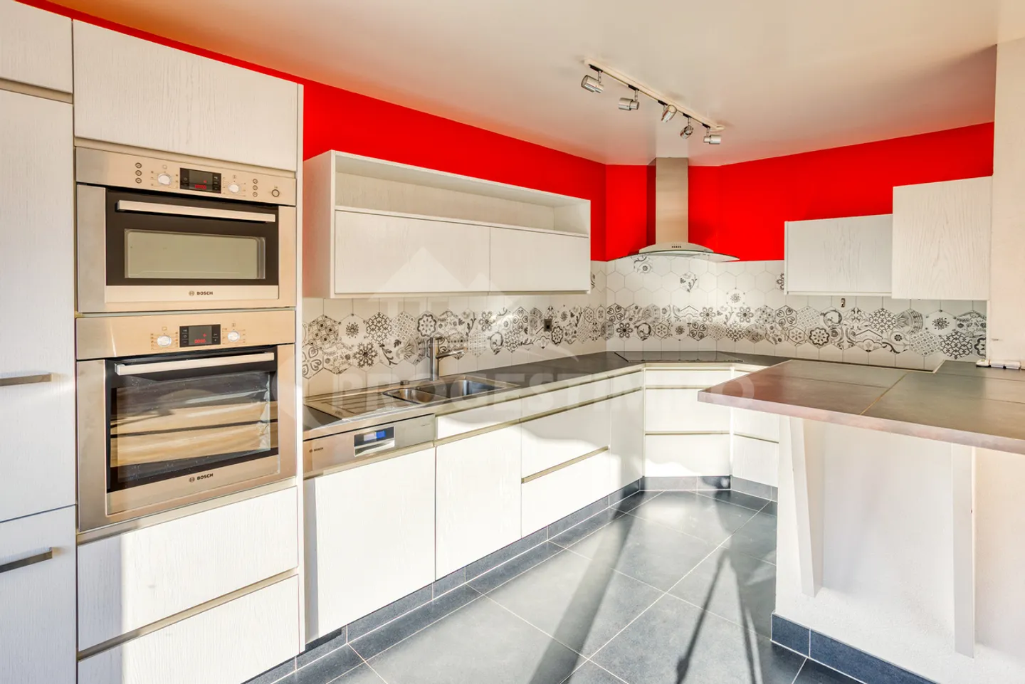 DUPLEX LUMINEUX AUX VOLUMES GÉNÉREUX - Photo 4 sur 11