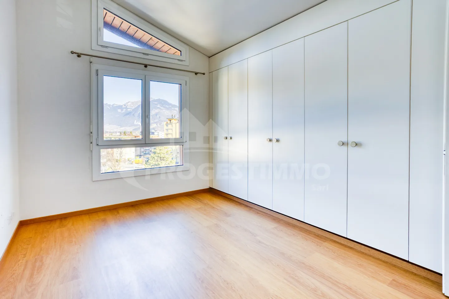 DUPLEX LUMINEUX AUX VOLUMES GÉNÉREUX - Photo 8 sur 11