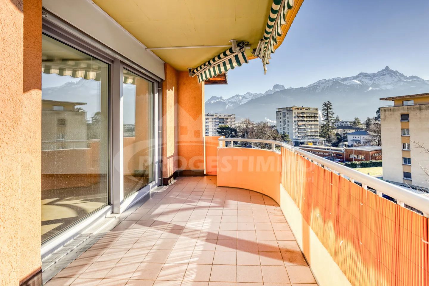 DUPLEX LUMINEUX AUX VOLUMES GÉNÉREUX - Photo 11 sur 11