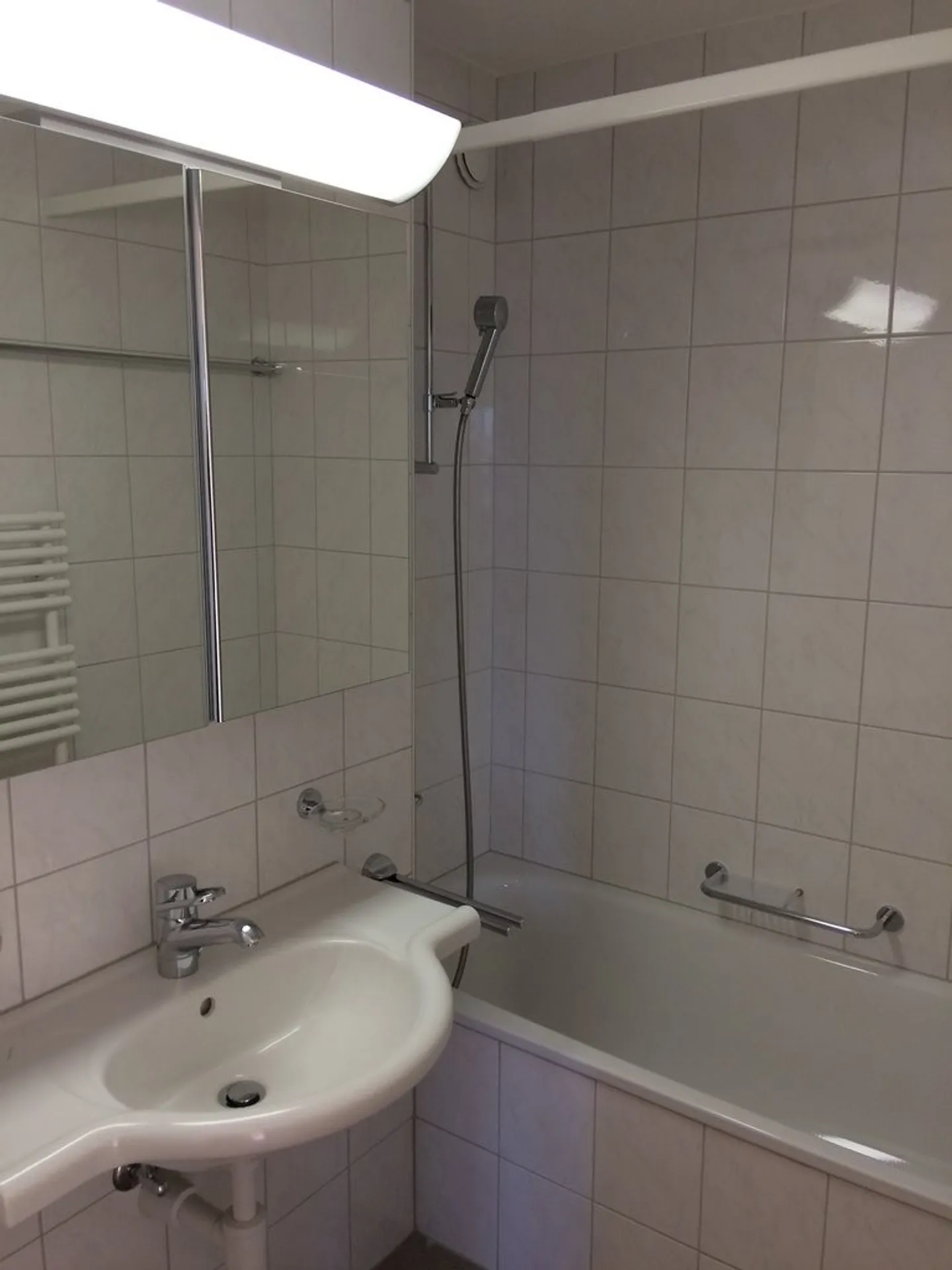 Apartment for rent - Photo 6 of 9