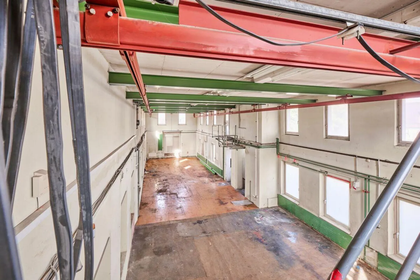 Commercial and Storage Building GB1 - Photo 4 of 13