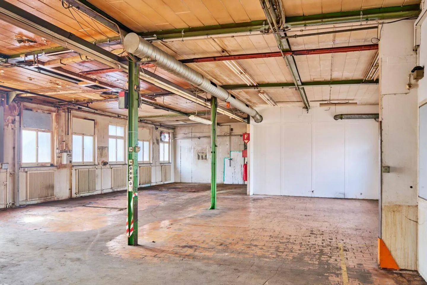 Commercial and Storage Building GB1 - Photo 8 of 13
