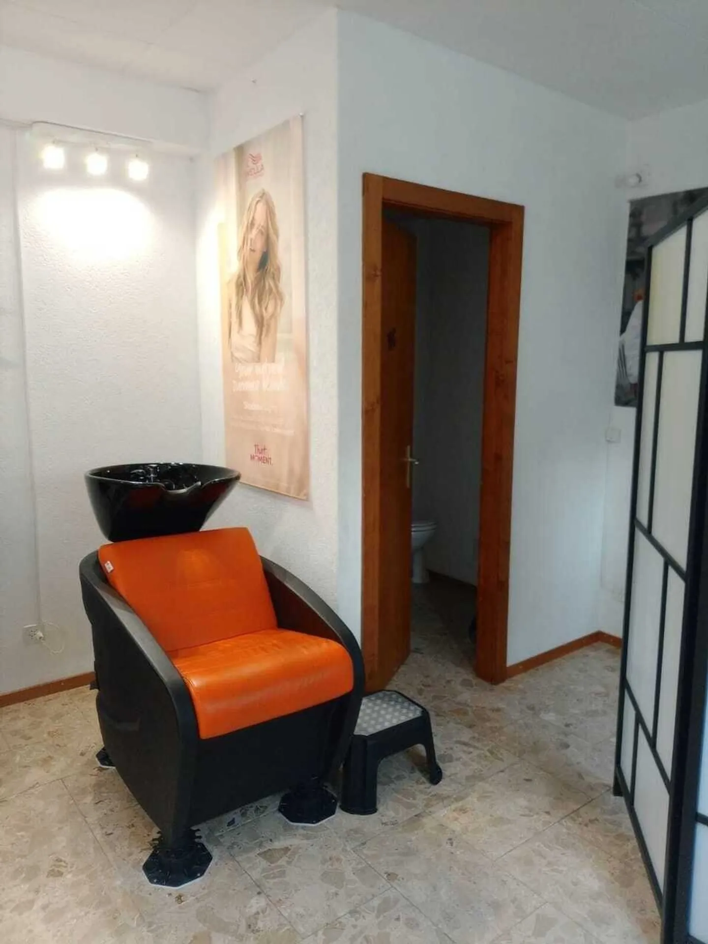 Gewerbearkade / Friseursalon im Herzen von St-Maurice - Foto 5 von 8