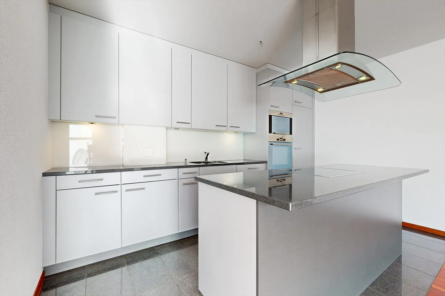 Your first apartment! - Photo 8 of 13