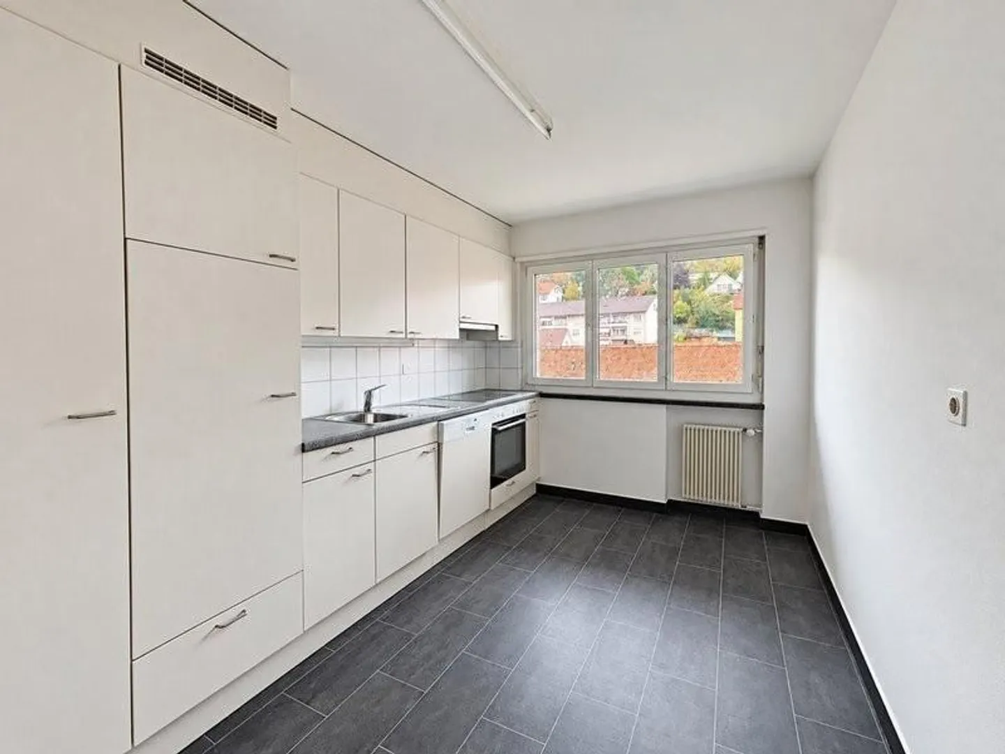 Charmantes Studio in Biel - Foto 3 von 4