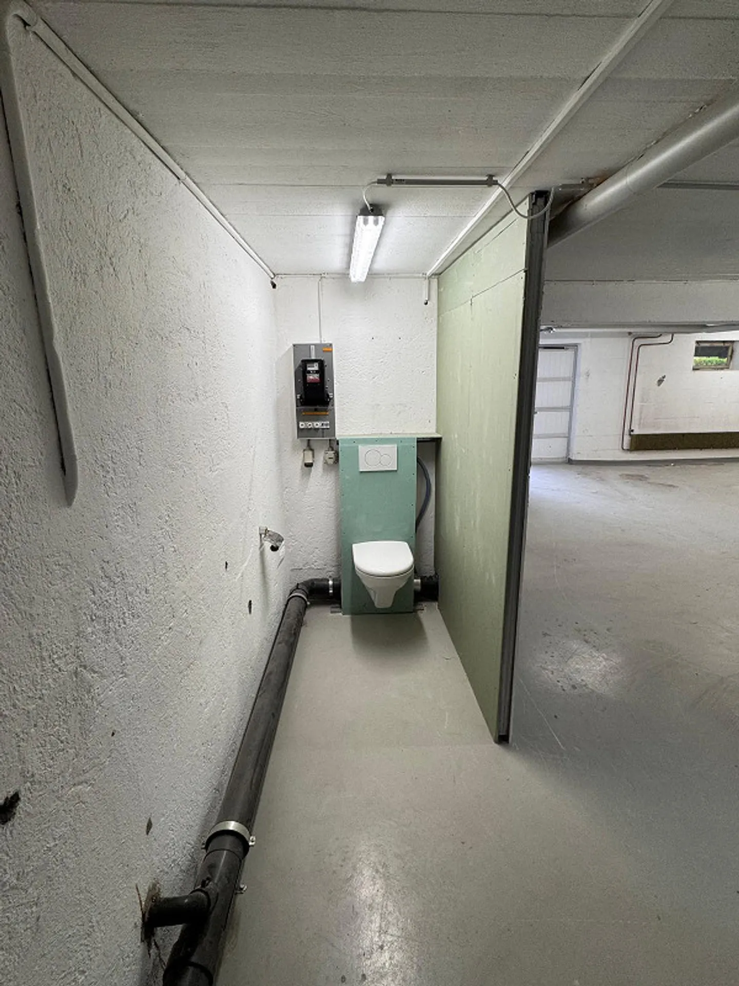 Vielseitige Gewerberäume mit Lagerraum in Pfäffikon SZ - Foto 3 von 4