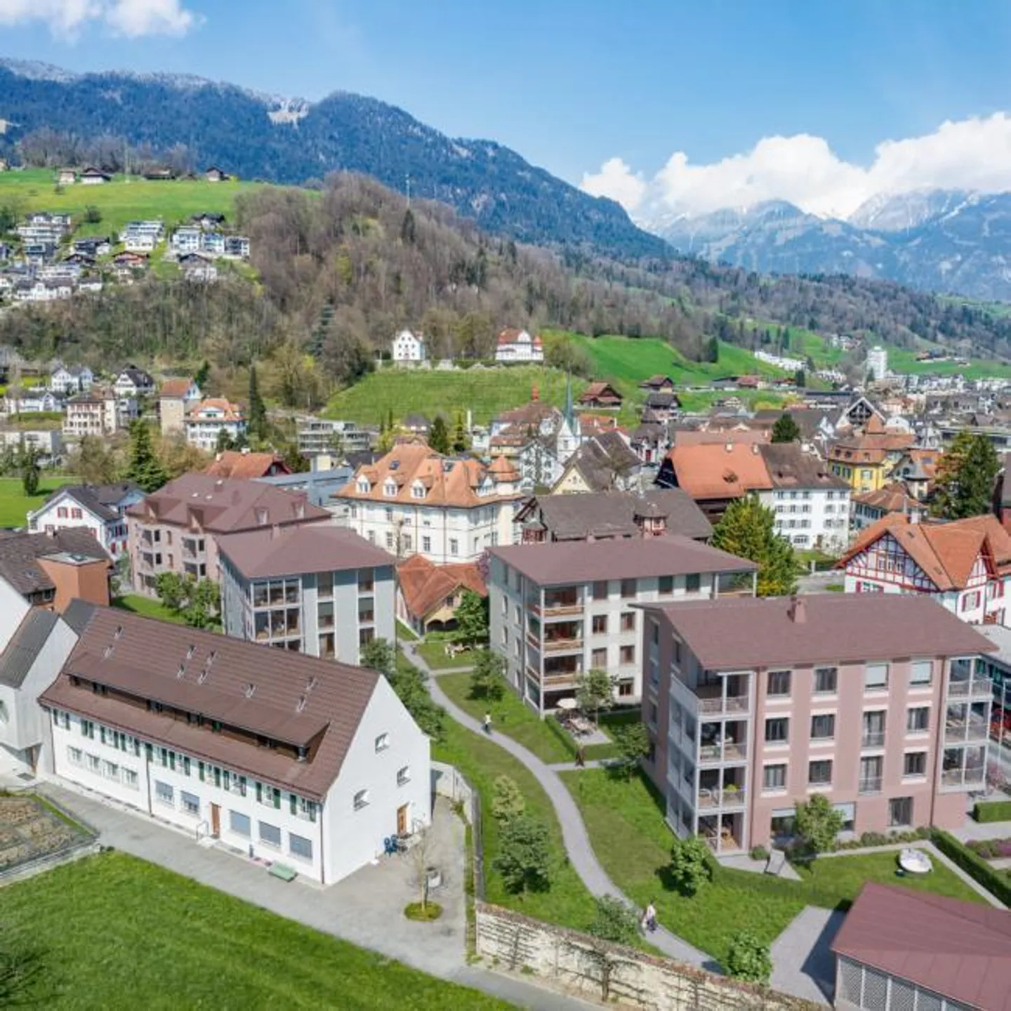 Letzte Gelegenheit: Mitten im Dorf mit Garten und Privacy - Foto 8 von 8