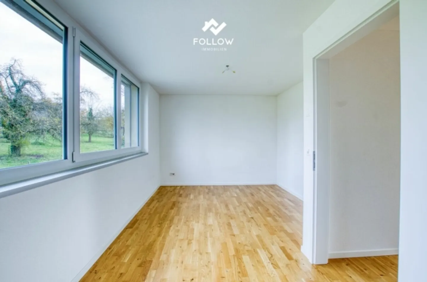 «Familienfreundliches Neubau-Eckhaus im Dorfkern von Jens» - Foto 10 von 13