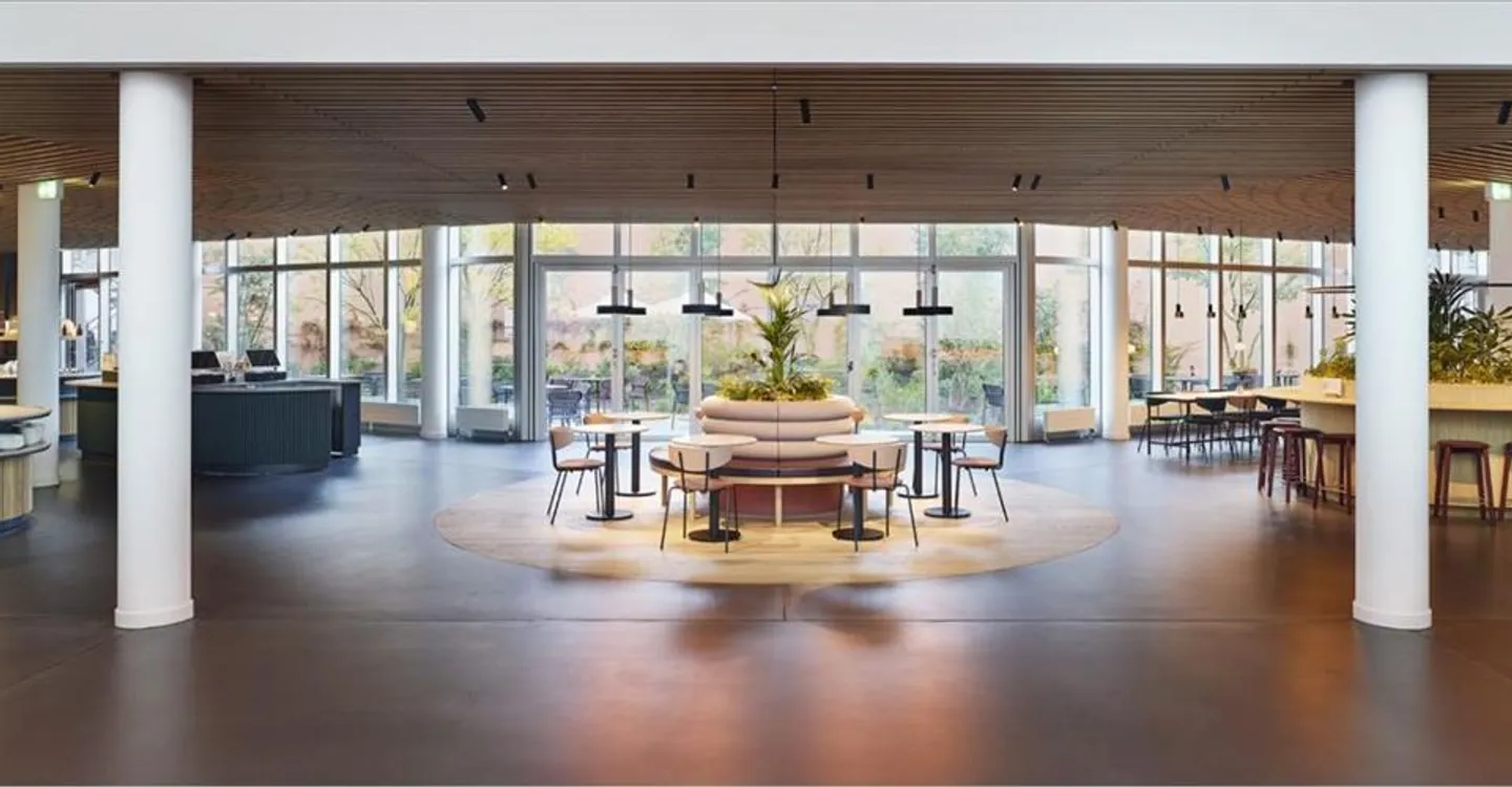 Spazio ufficio in affitto - Foto 2 di 11