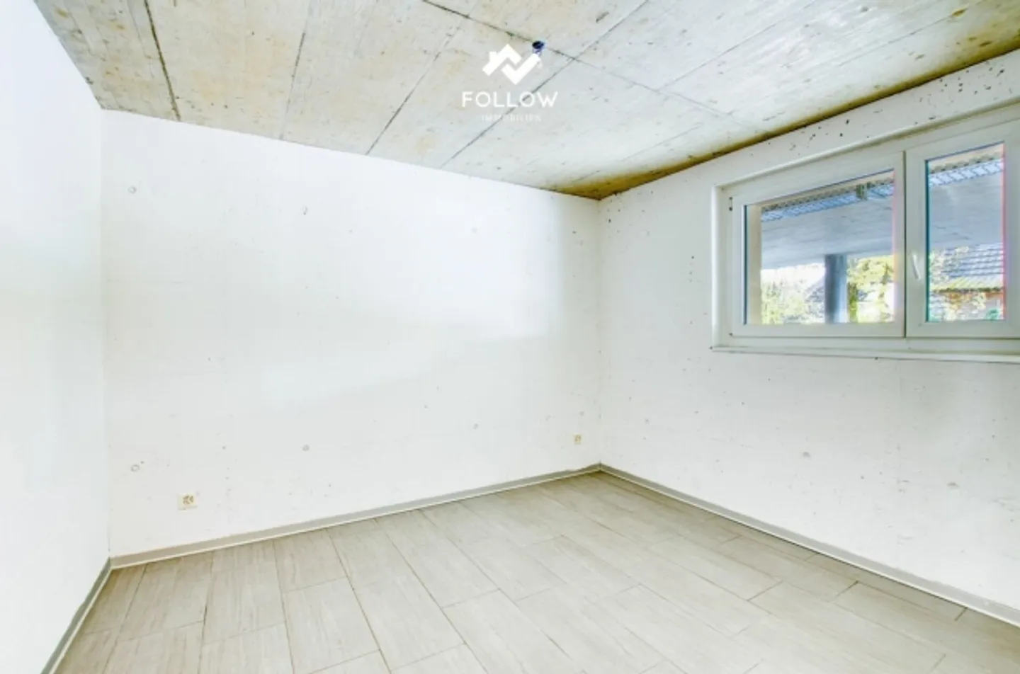 «Familienfreundliches Neubau-Eckhaus im Dorfkern von Jens» - Foto 12 von 13