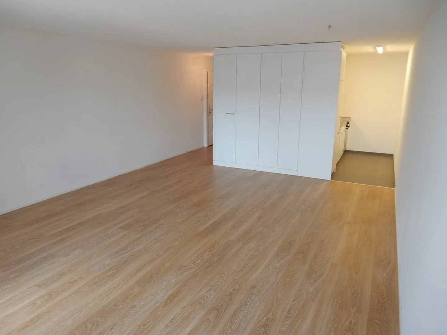 Your new home in the city center - Photo 2 of 6