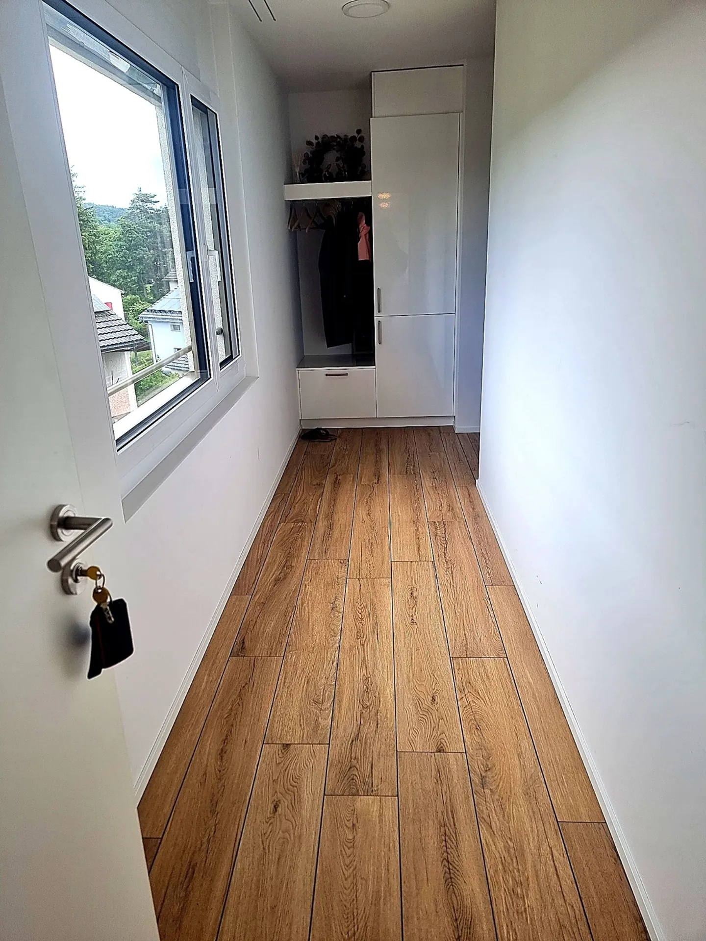 Modern Attic Apartment with Views - Photo 5 of 10