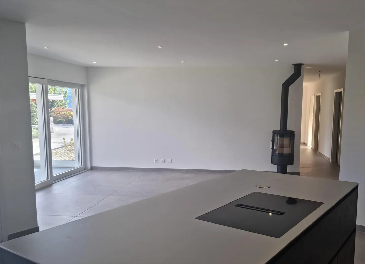 5,5 pièces de haut standing - vue grandiose sur les châteaux - Photo 7 sur 8