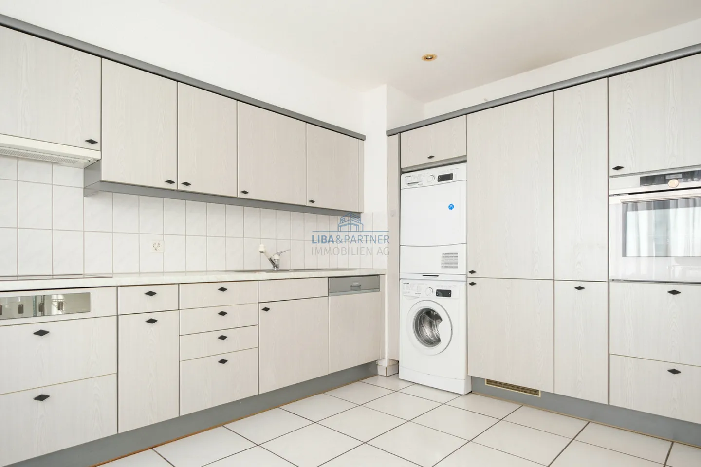 «Wohnung im Gundeldingerquartier – grosszügig, modern und voller Charme» - Foto 3 von 13