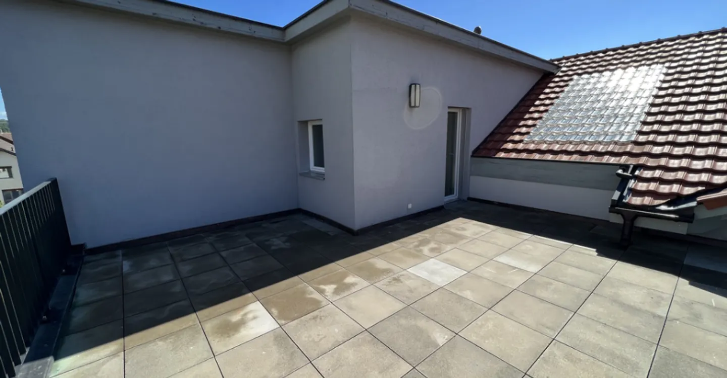 Modernes Apartment mit Terrassen - Foto 2 von 11